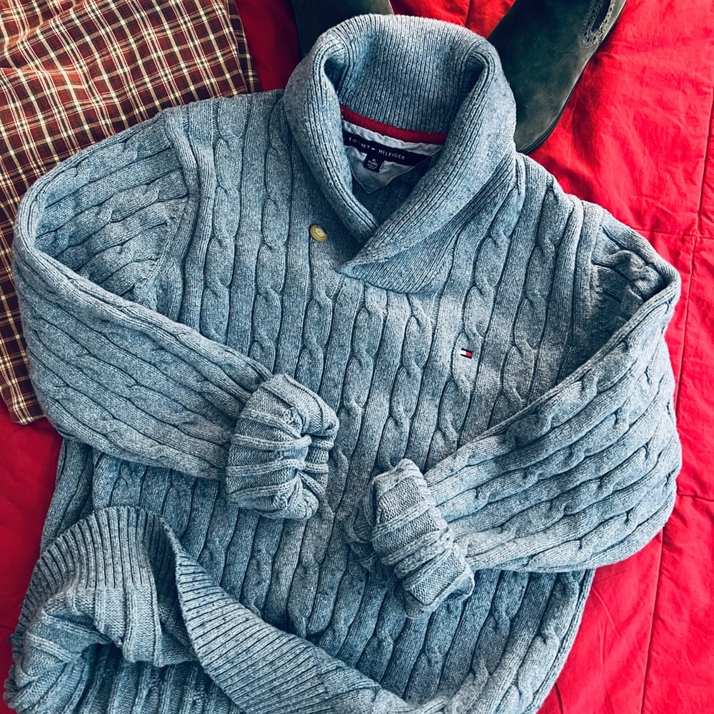 Tommy Hilfiger cable knit sweater. Like new condition. Extremely cozy and warm. - Picture 2 of 4